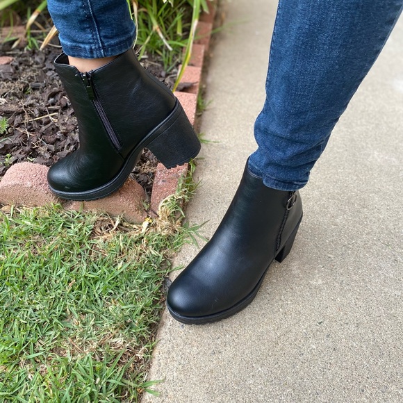 Women Faux Suede Booties - Picture 3 of 5